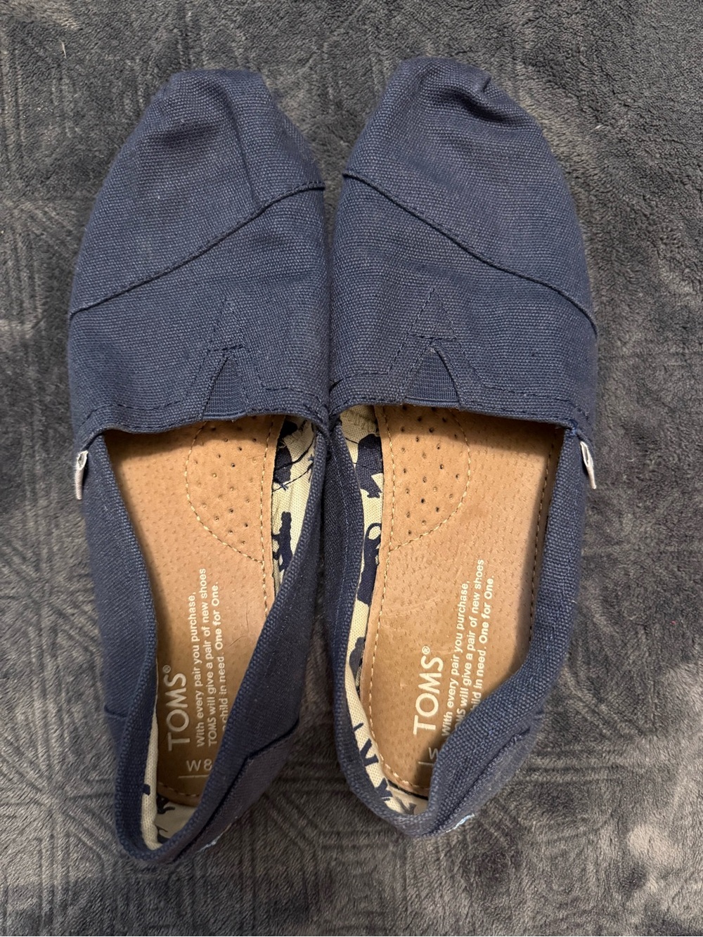 TOMS Classic Slip-On in Navy